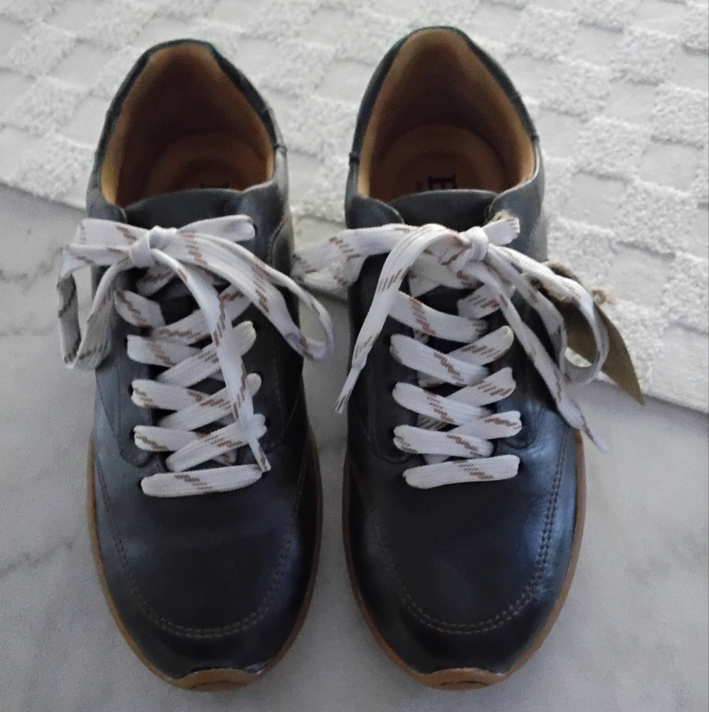 Born Women's  Black Leather Sneakers.  NWT